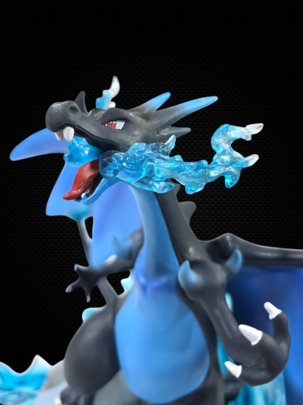 POKEMON MEGA CHARIZARD "X" COLLECTABLE FIGURE WITH LIGHTS (9.5" OR 24 CM) - Image 2