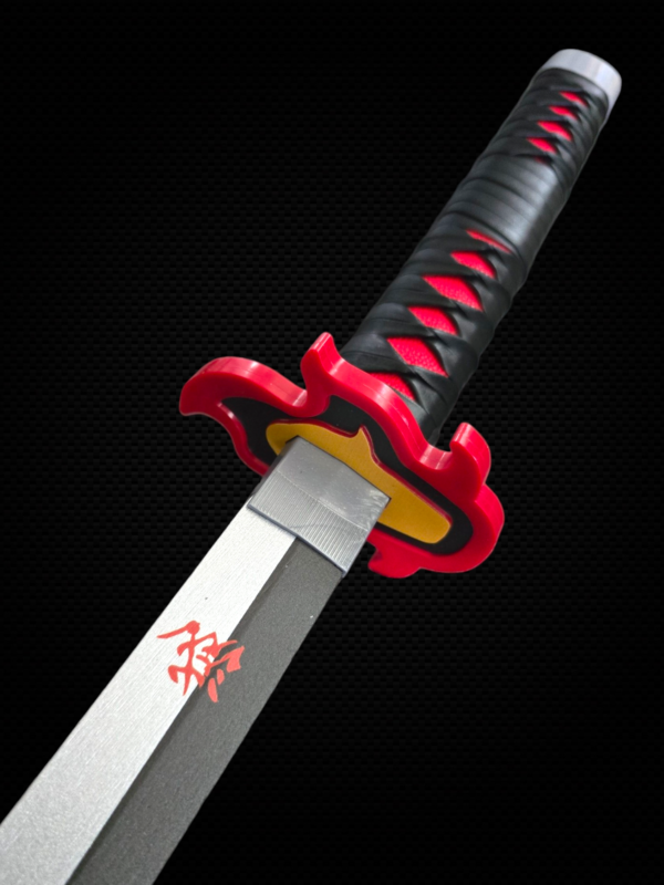 TANJIRO NICHIRIN FLAME WOODEN KATANA (104 CM) - DEMON SLAYER - Image 4