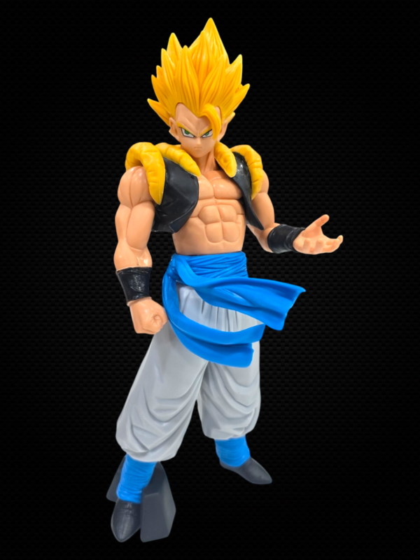 GOGITA SUPER SAIYAN ACTION FIGURE (30CM) - DRAGON BALL